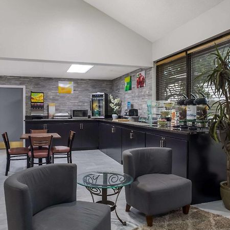 Quality Inn Toledo Extérieur photo