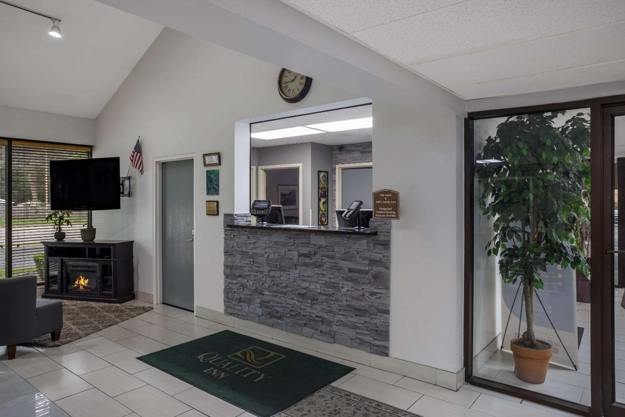 Quality Inn Toledo Extérieur photo